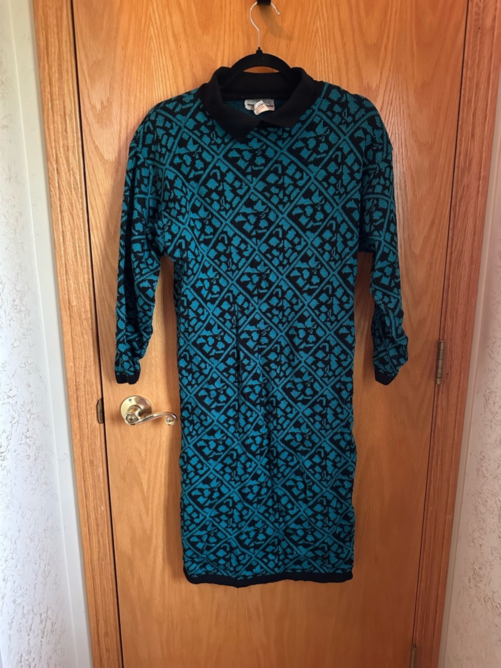 Vintage Teal and Black Knit Dress with Collar